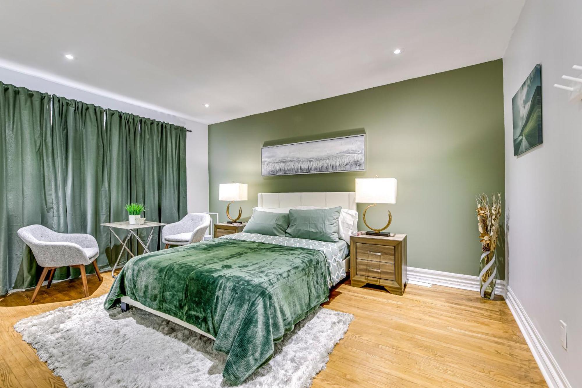Tranquil Oasis In Lakeview Мисисага Екстериор снимка